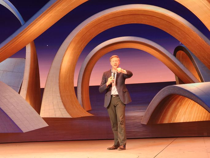 Avoya Travel Co-CEO Jeff Anderson speaking at the Avoya 2022 Conference onboard Celebrity Beyond. Avoya Travel Network, Jeff Anderson, Avoya 2022 Conference, Celebrity Beyond