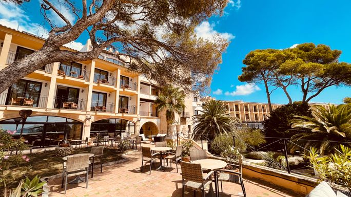 Secrets Mallorca Villamil Resort & Spa Secrets Mallorca Villamil Resort & Spa